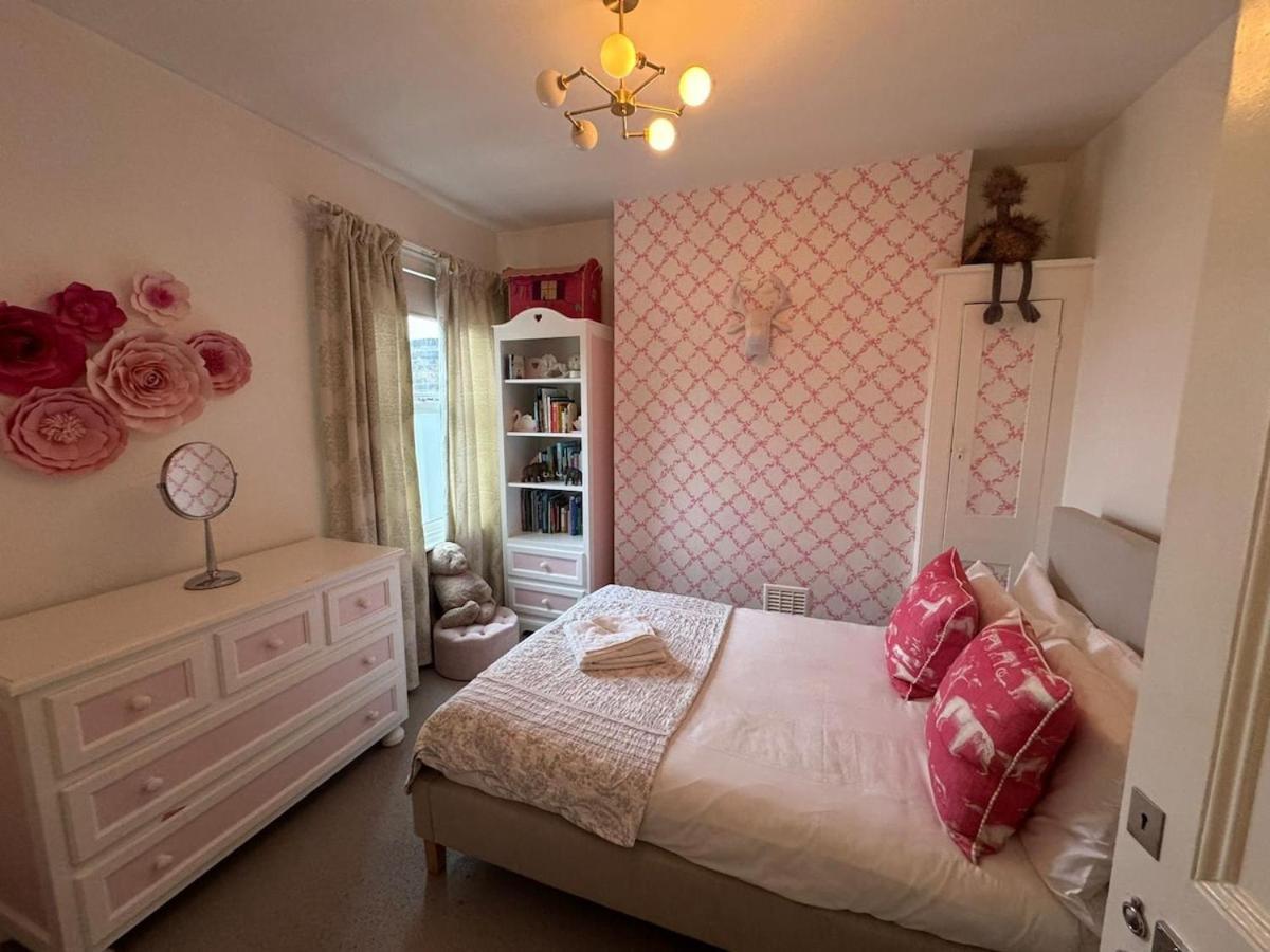 Elegant & Spacious 3 Bed Appartement *