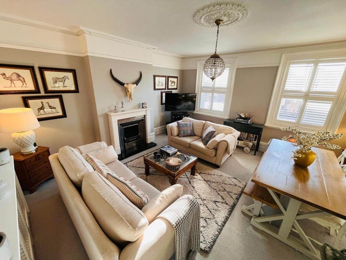 Appartement Elegant & Spacious 3 Bed Londen