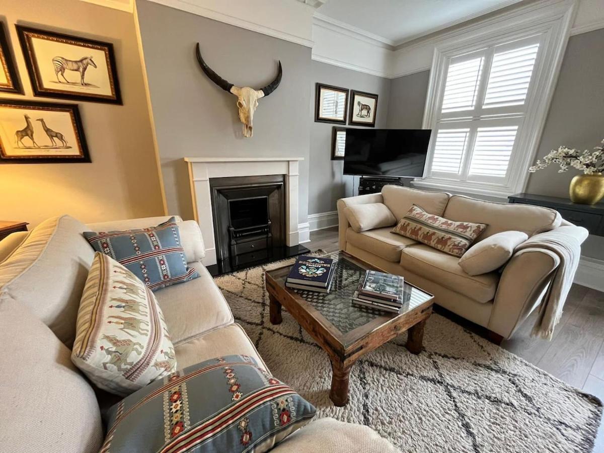 Elegant & Spacious 3 Bed Appartement